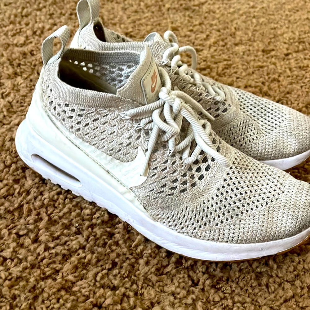 Nike woman’s shoe